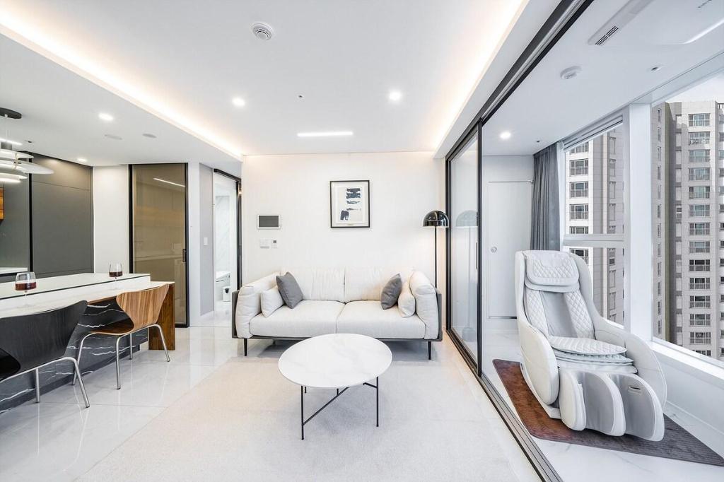 Best Hotels in Seoul, South Korea – Gangnam Apartment (74m², 1 Bedroom, 1 Private Bathroom) Review