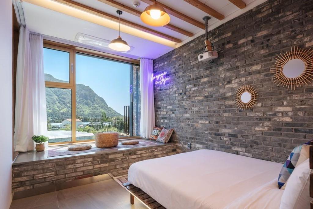 Best Hotels in Jeju, South Korea – Seogwipo Swieada Jeju 864 Review
