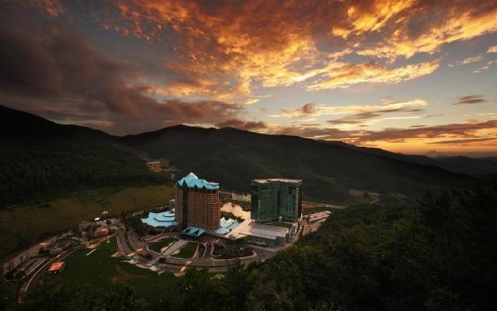 Best Hotels in Jeongseon, South Korea – High1 Palace Hotel & CC Review