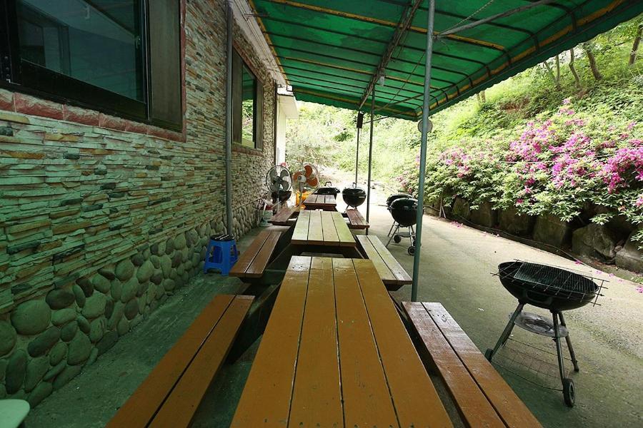 Best Hotels in Taean, South Korea – Kkotji Pureunsol Pension Review