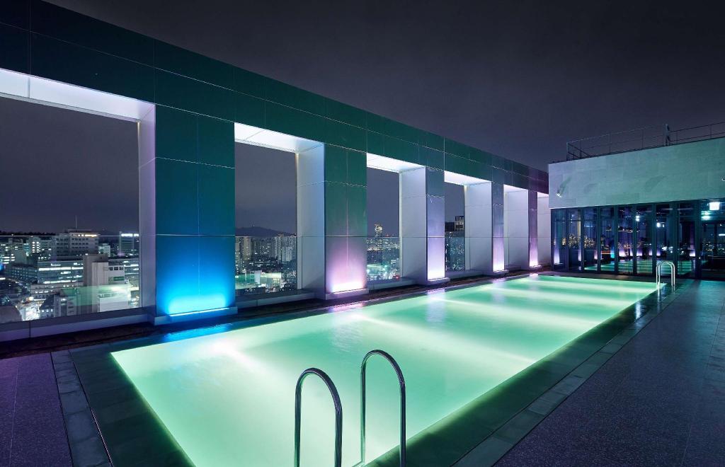 Best Hotels in Seoul, South Korea – L7 Hongdae by LOTTE Review