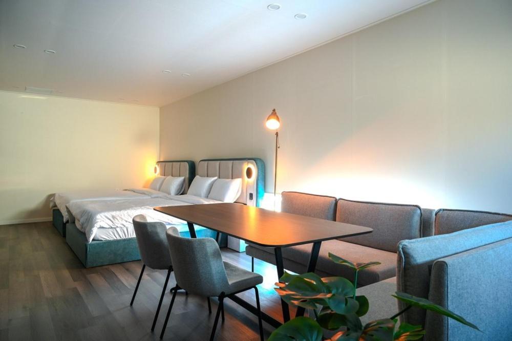 Best Hotels in Jeonju, South Korea – Jeonju Bihanok Review