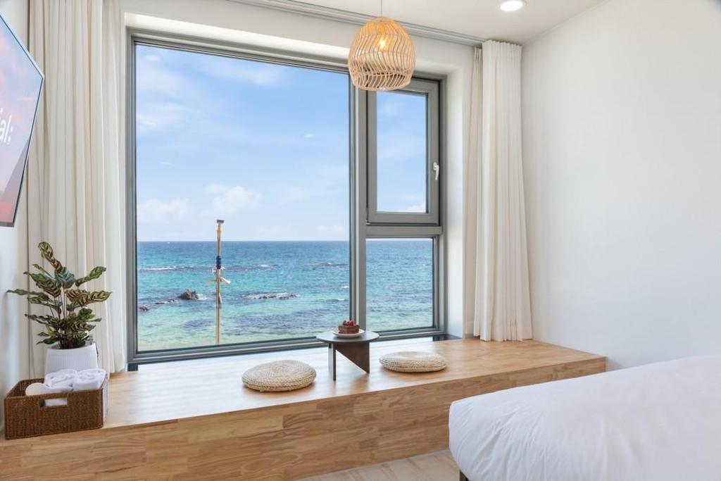 Best Hotels in Donghae, South Korea – Donghae Eodal Ocean Pension Review