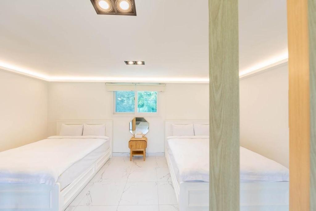 Best Hotels in Gapyeong, South Korea – Gapyeong Pool Villa Pension Velocilake Review