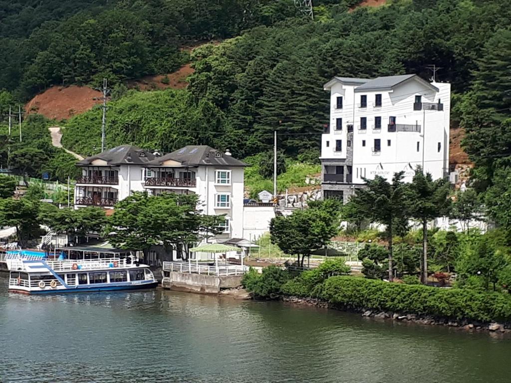 Best Hotels in Gapyeong, South Korea – Interlaken Stay Review