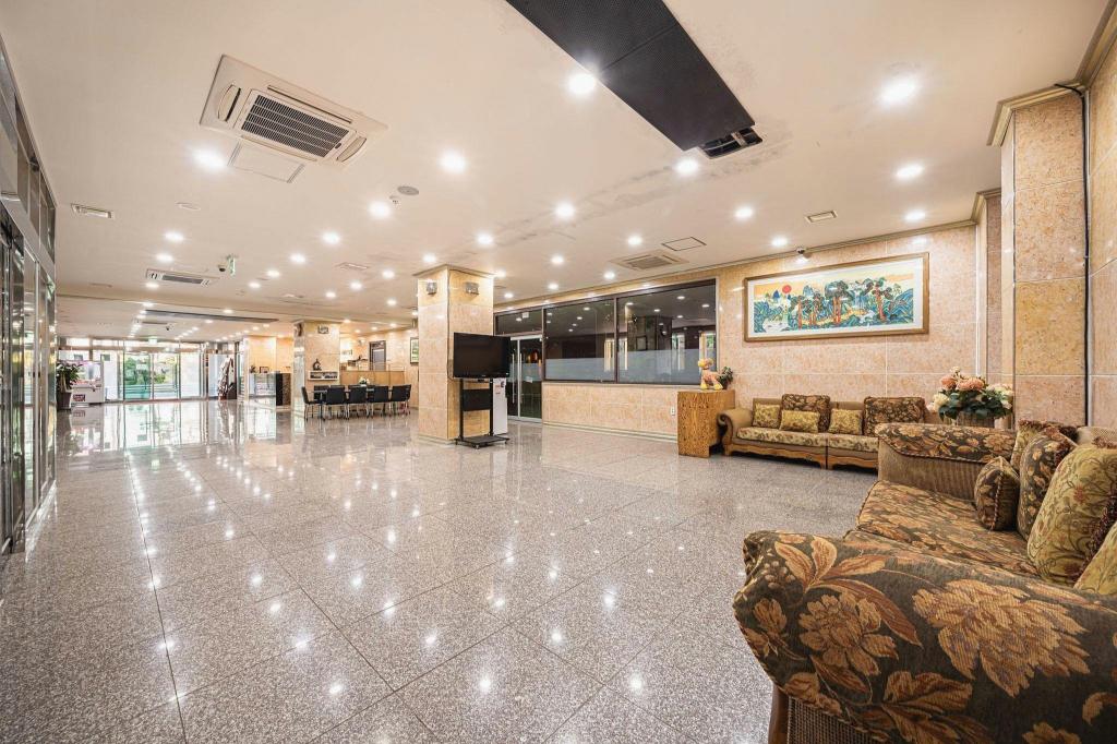 Best Hotels in Jeju, South Korea – Aquabeach Hotel Review