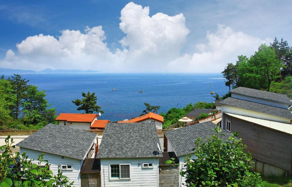Best Hotels in Namhae, South Korea – Silver Sea Pension Review