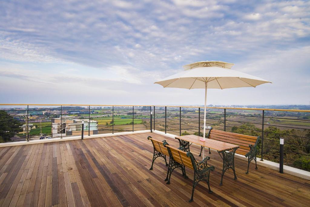 Best Hotels in Jeju, South Korea – Handong Ijen Pension Review