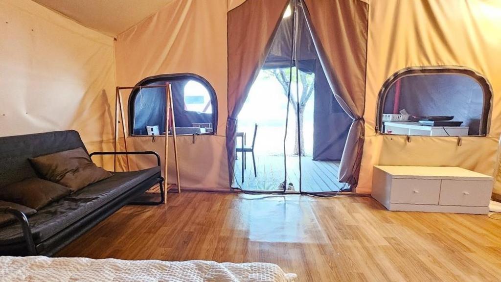 Best Glamping Sites in Pocheon, South Korea – Haeoreum Camping & Glamping Review