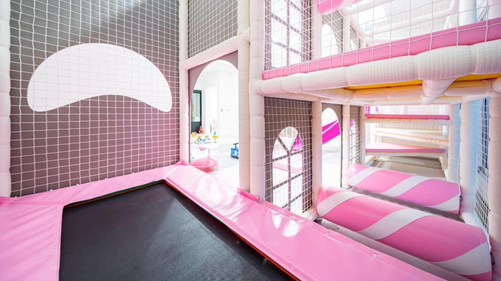 Best Hotels in Gapyeong, South Korea – The Aladdin Kids Pool Villa Review