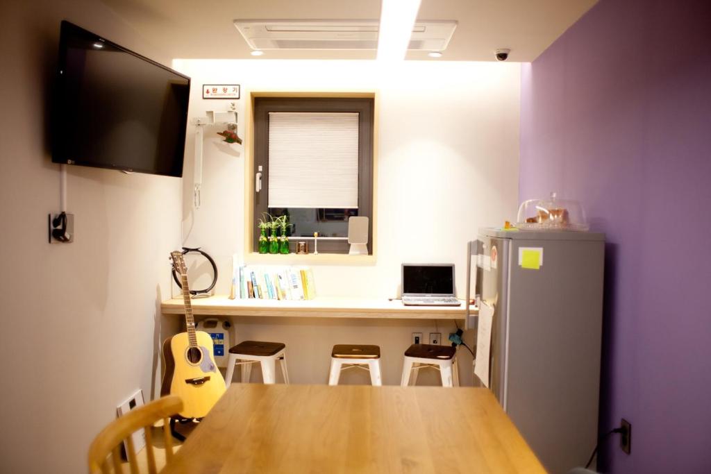 Best Hotels in Jeju, South Korea – Guesthouse Brick Review