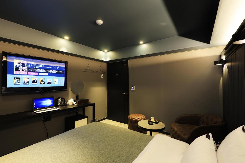 레인보우 호텔 용산 image