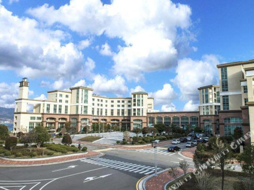 The Ocean Hotel & Resort image