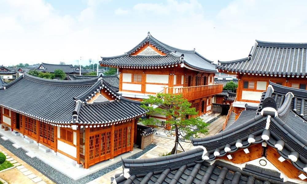 황남관 한옥호텔 image