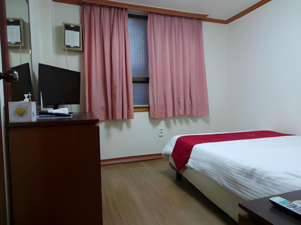광장호텔 image