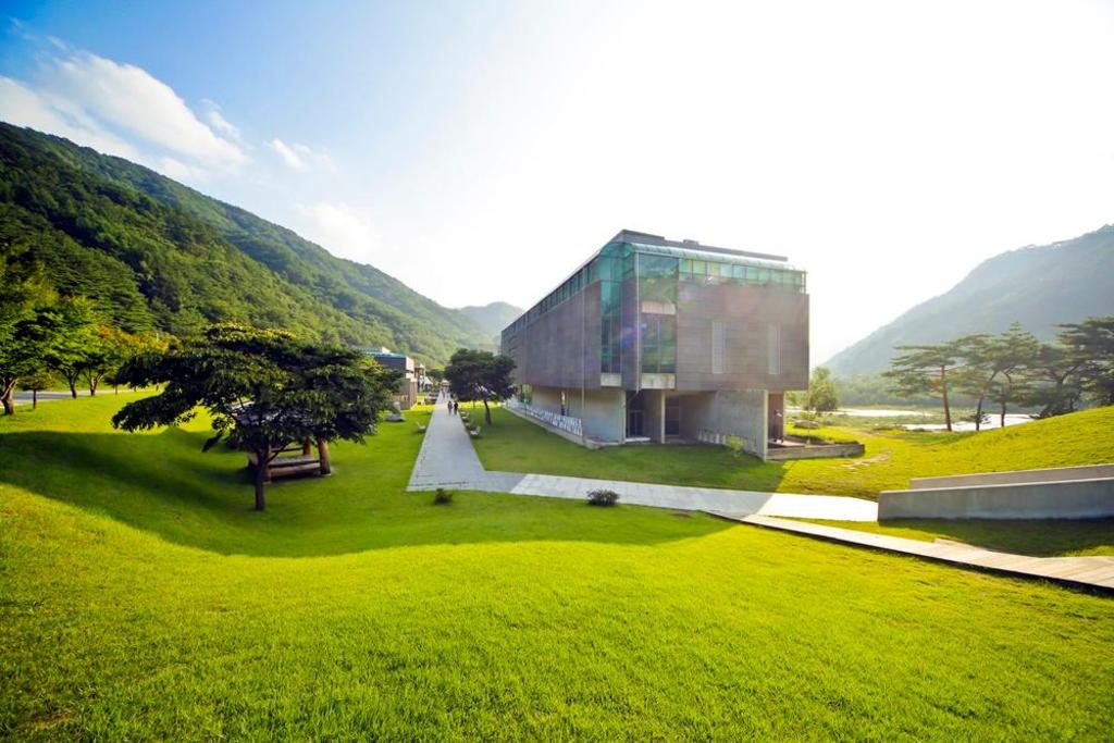 만해 마을 image