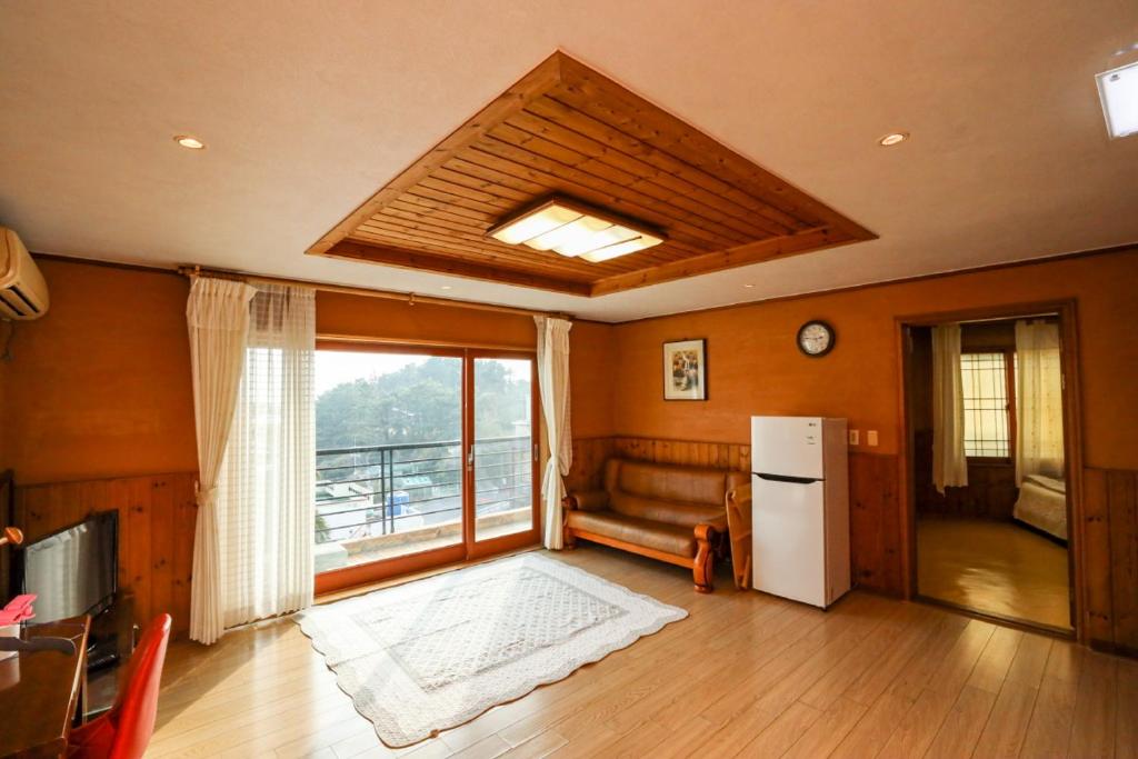 제주 지삿개풍경 image