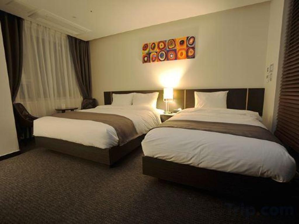 Yongin Central Co'op Hotel image