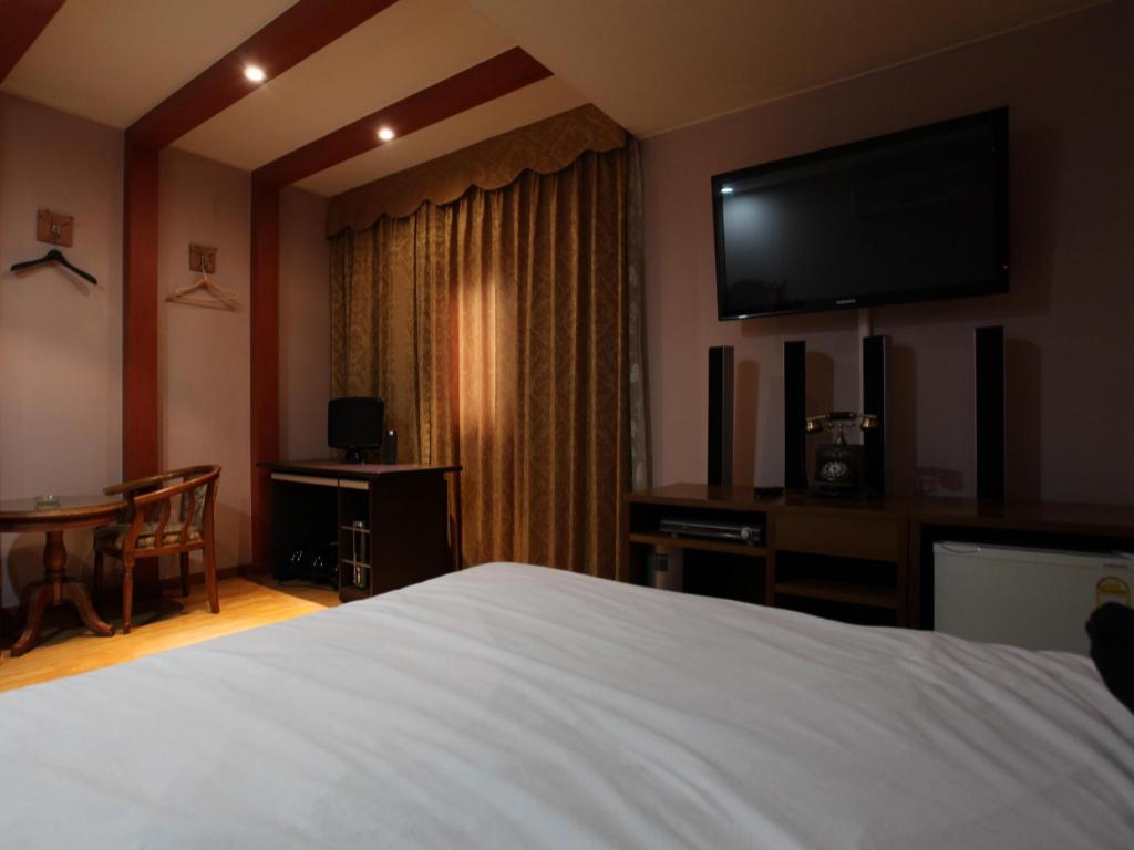 모나코 호텔 제주 image