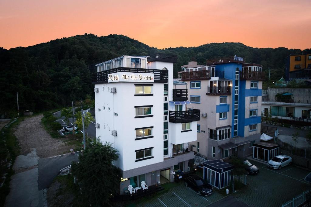 세네동 스파 펜션 image