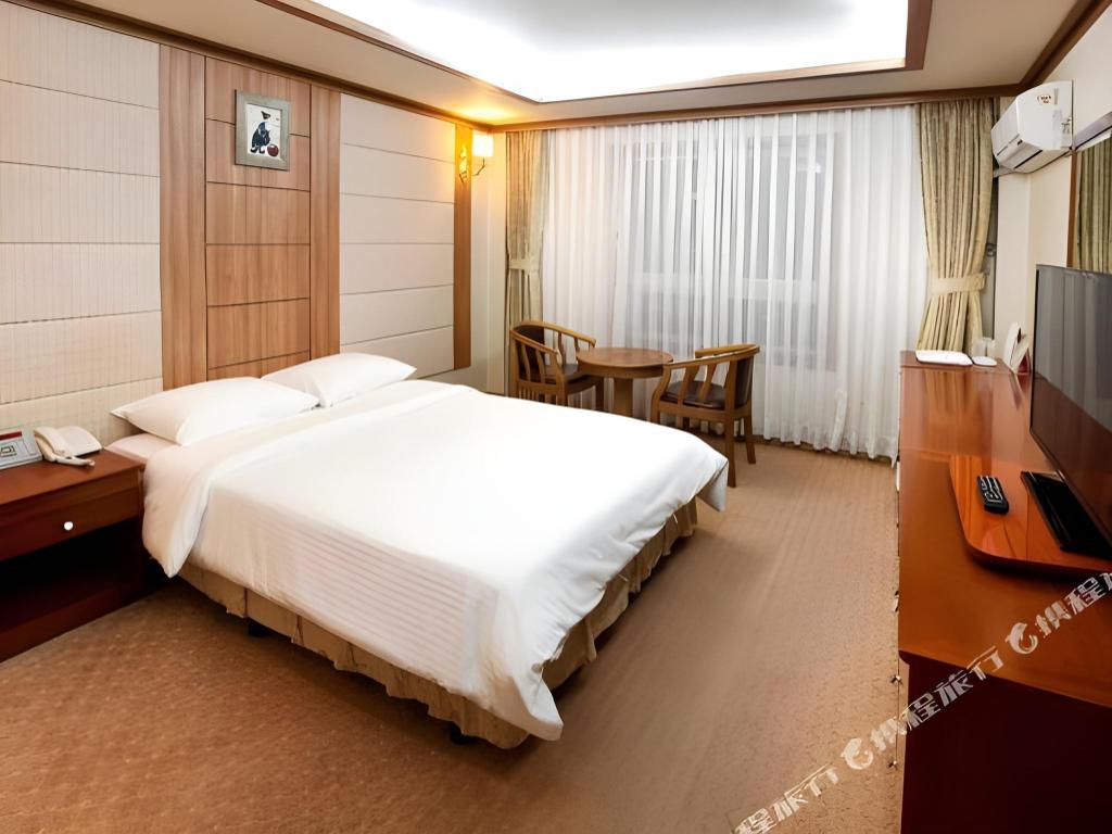 The Cheil Hotel Onyang image