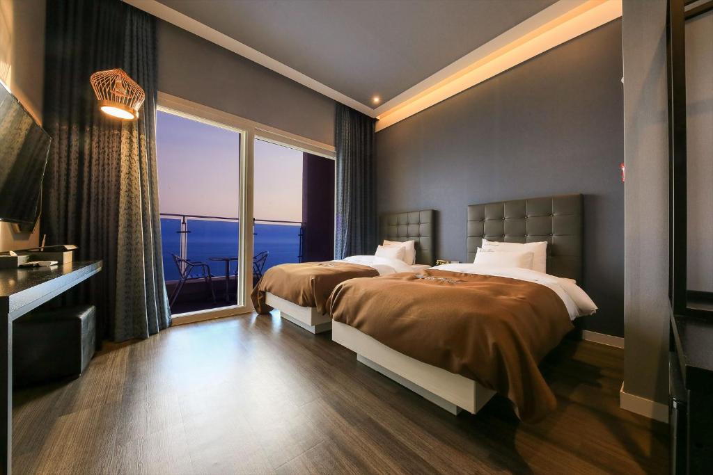 메리머드 호텔 image