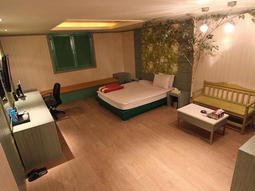 웰타임 모텔 구미 image