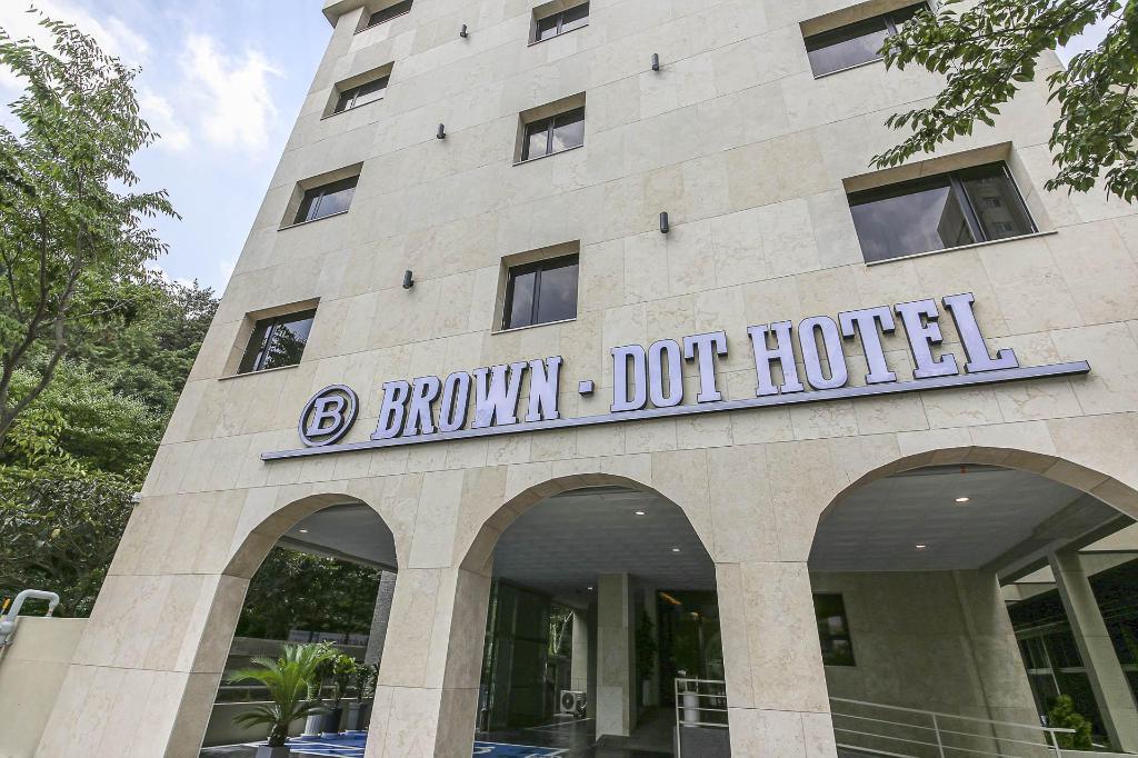 Browndot Hotel Mokpo Gotbawi image