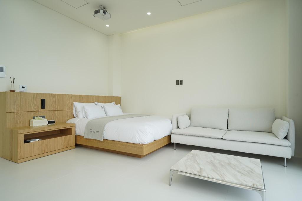 호리존 풀빌라 image