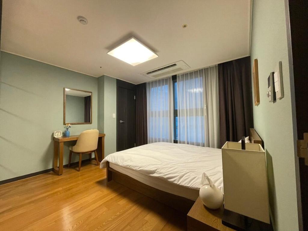 해운대구의 아파트먼트 (120m², 침실 1개, 프라이빗 욕실 1개) image
