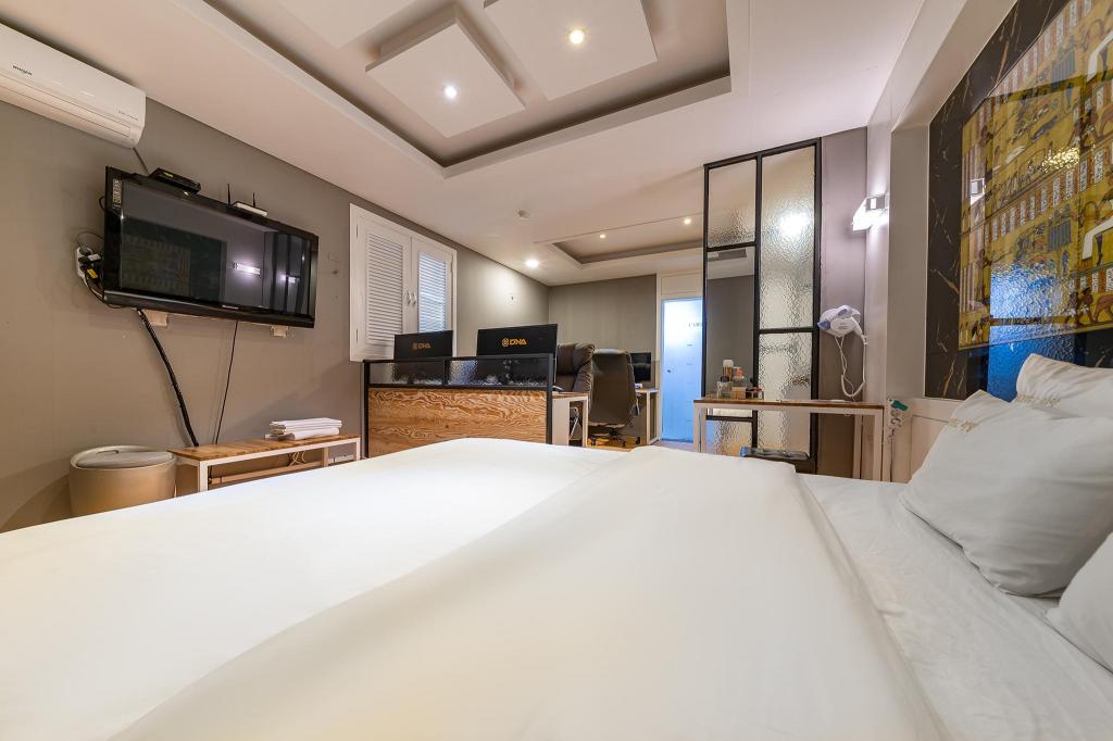 모텔 라망 image