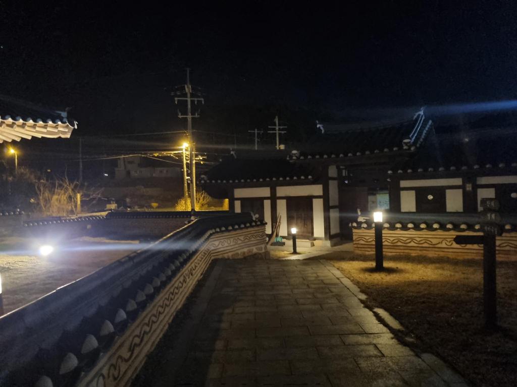 청백한옥 image