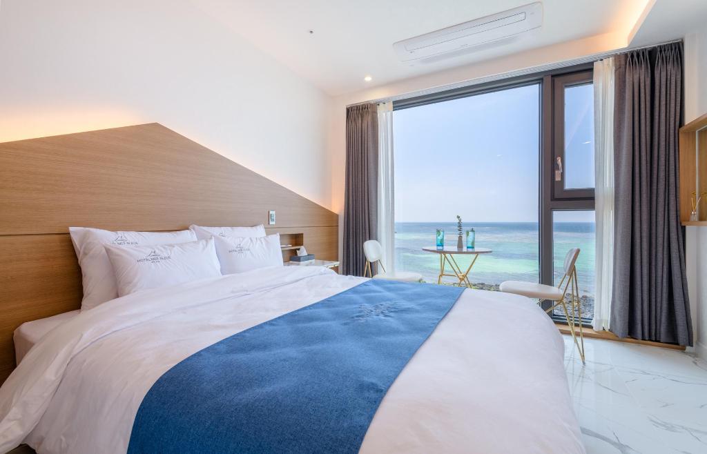 메르블루 제주 image