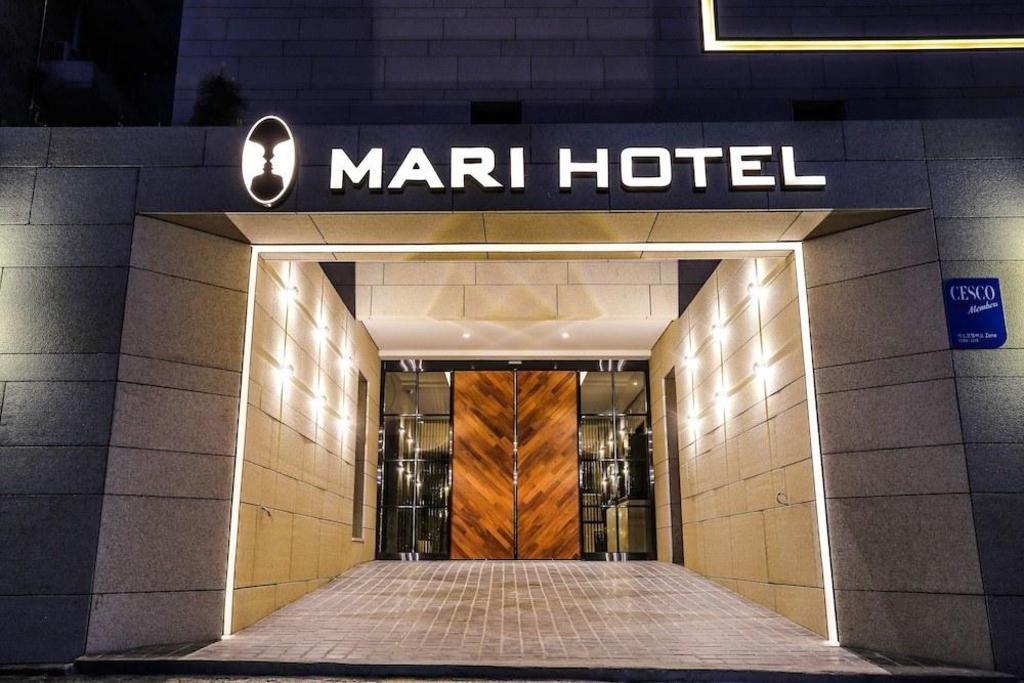 Jeonju Mari Hotel Park Store image