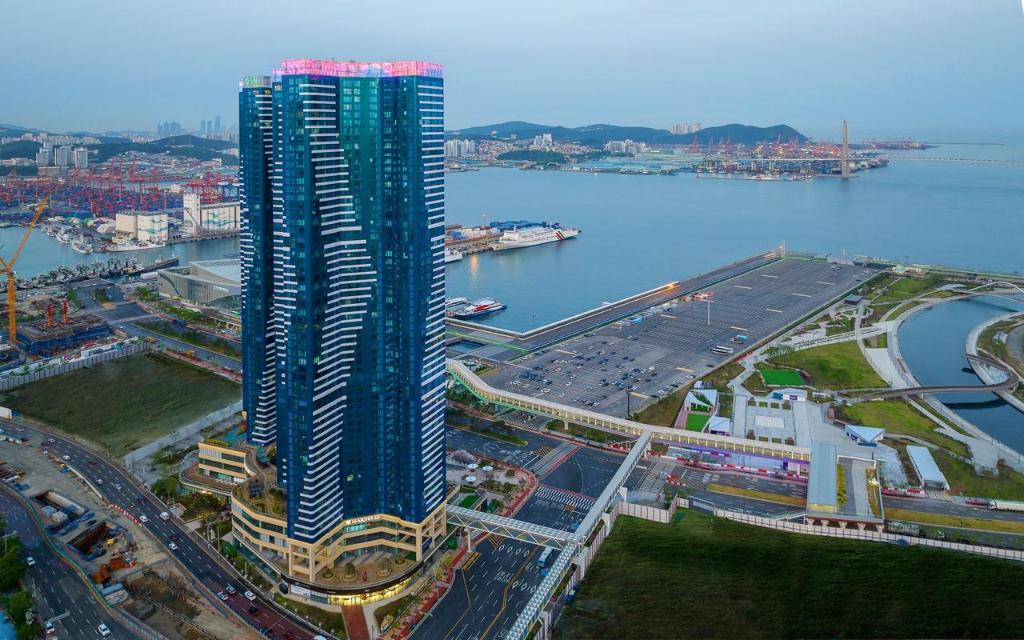 부킹 더 베이 부산역 image