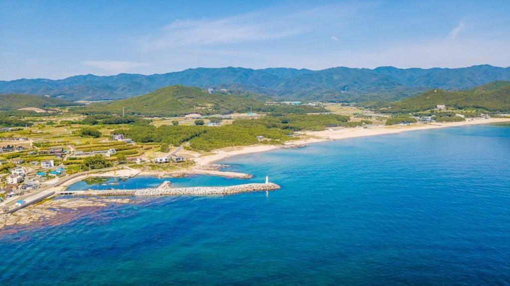 모래알 펜션 image