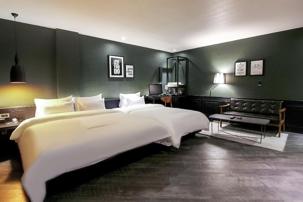 Best Hotels in Busan, South Korea – Two Heaven Hotel Nampo Review