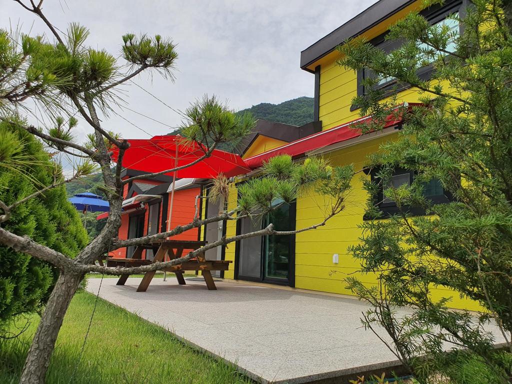 Best Hotels in Danyang, South Korea – Danyang Yeoubyeol Pension Review