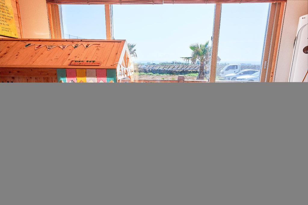Best Hotels in Jeju, South Korea – Jeju-emyeomulda Kids Pension Review