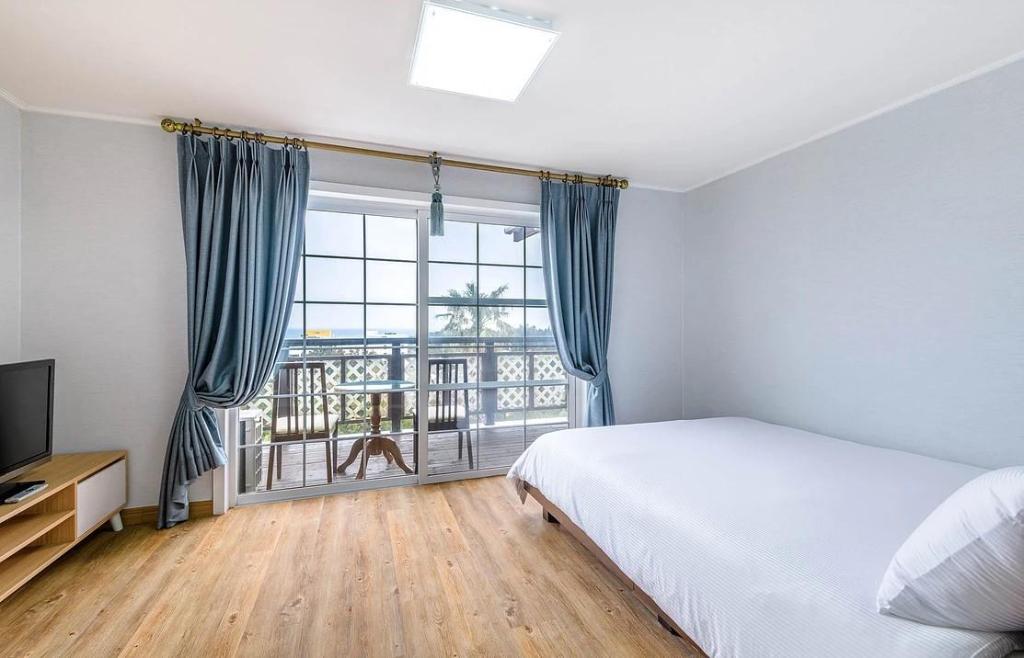 Best Hotels in Jeju, South Korea – Seogwipo Today Pension Review