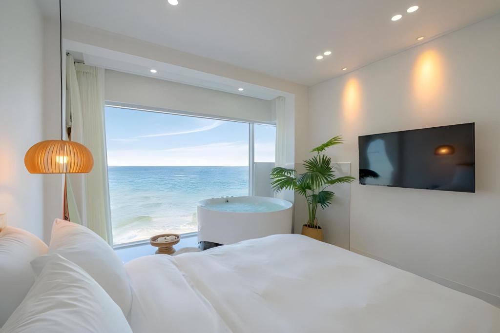 Best Hotels in Gangneung, South Korea – The View Pension Review