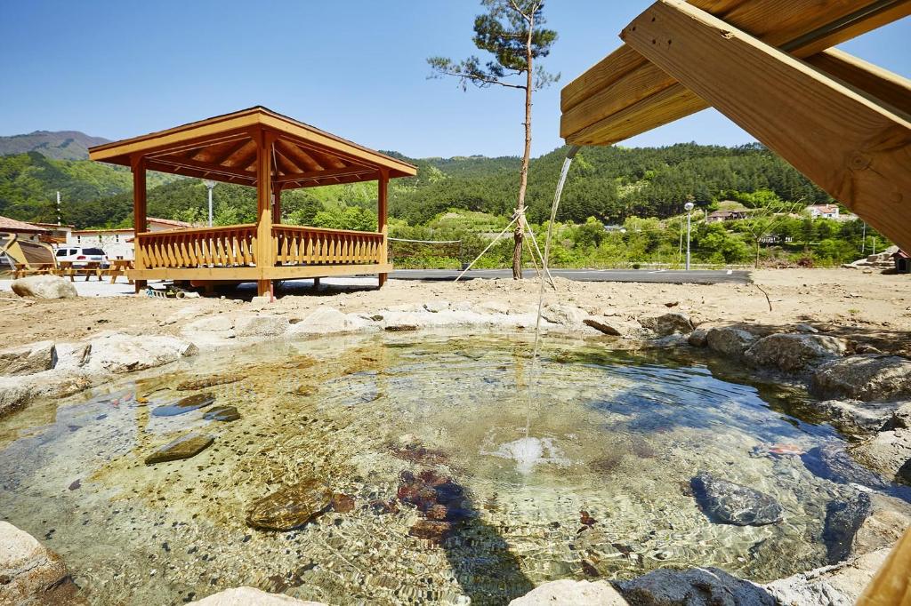 Best Hotels in Gangneung, South Korea – Gangneung Refresh Pension Odaesan Branch Review