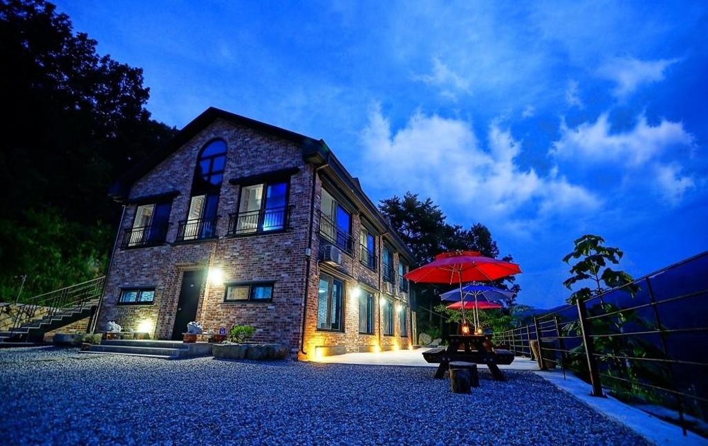 하늘정원 펜션 image