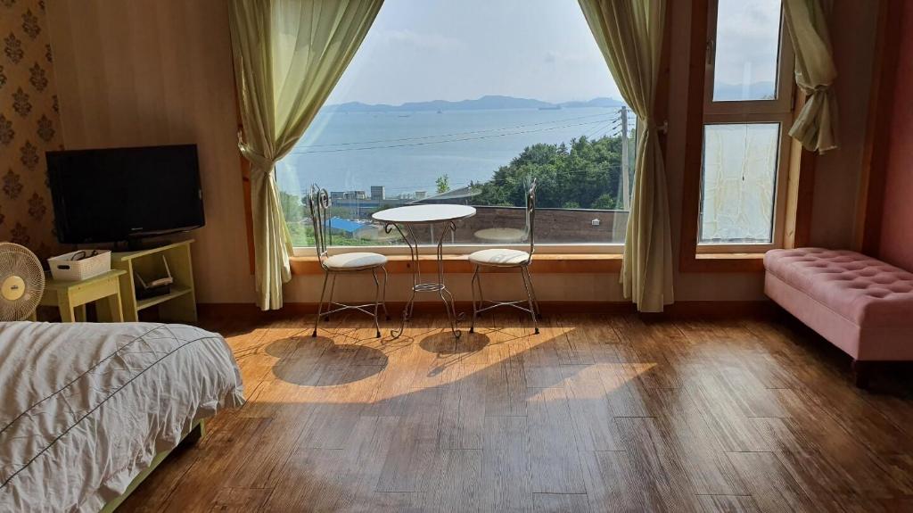 토브하우스 펜션 image