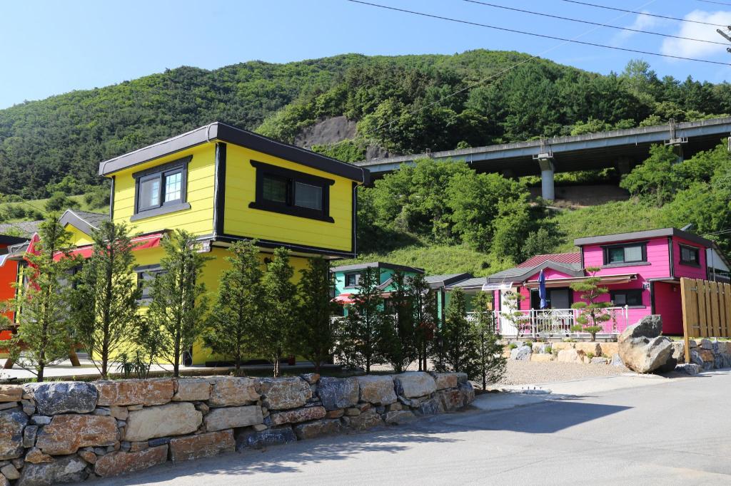 단양 여우별 펜션 image