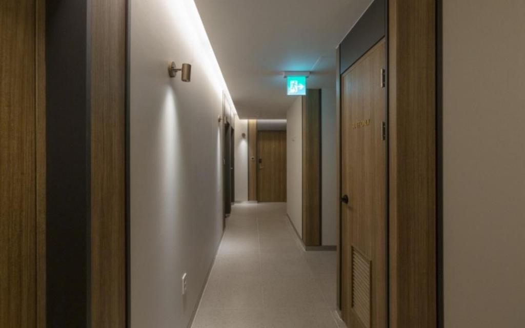 부산 라운지26호텔 image