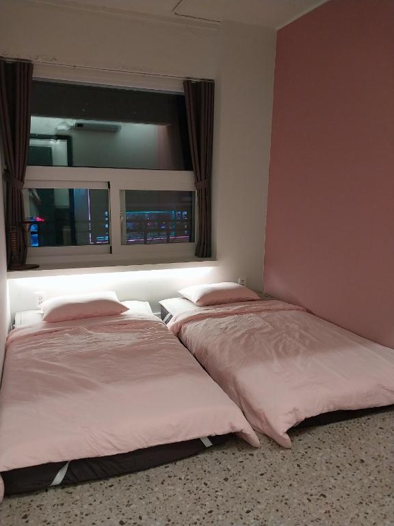 마마스 앤 파파스 홍대 게스트하우스 image