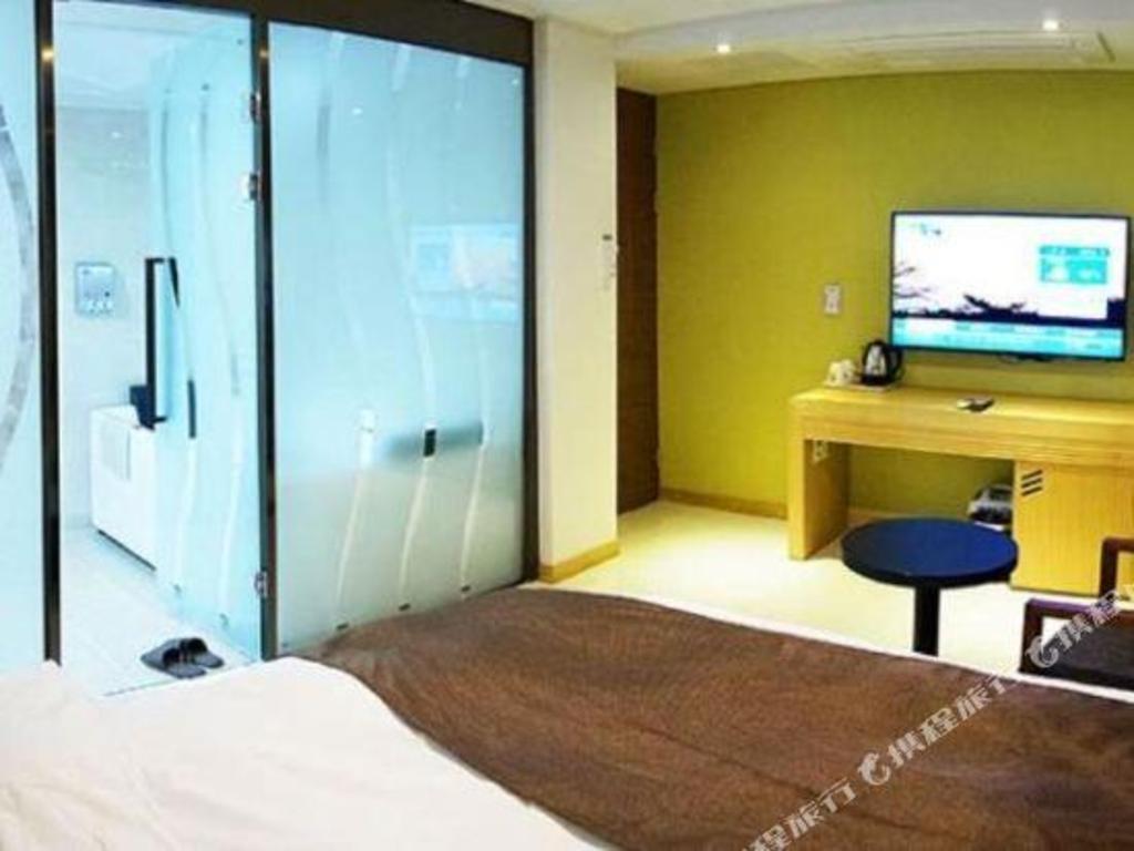 K Tourist Hotel image