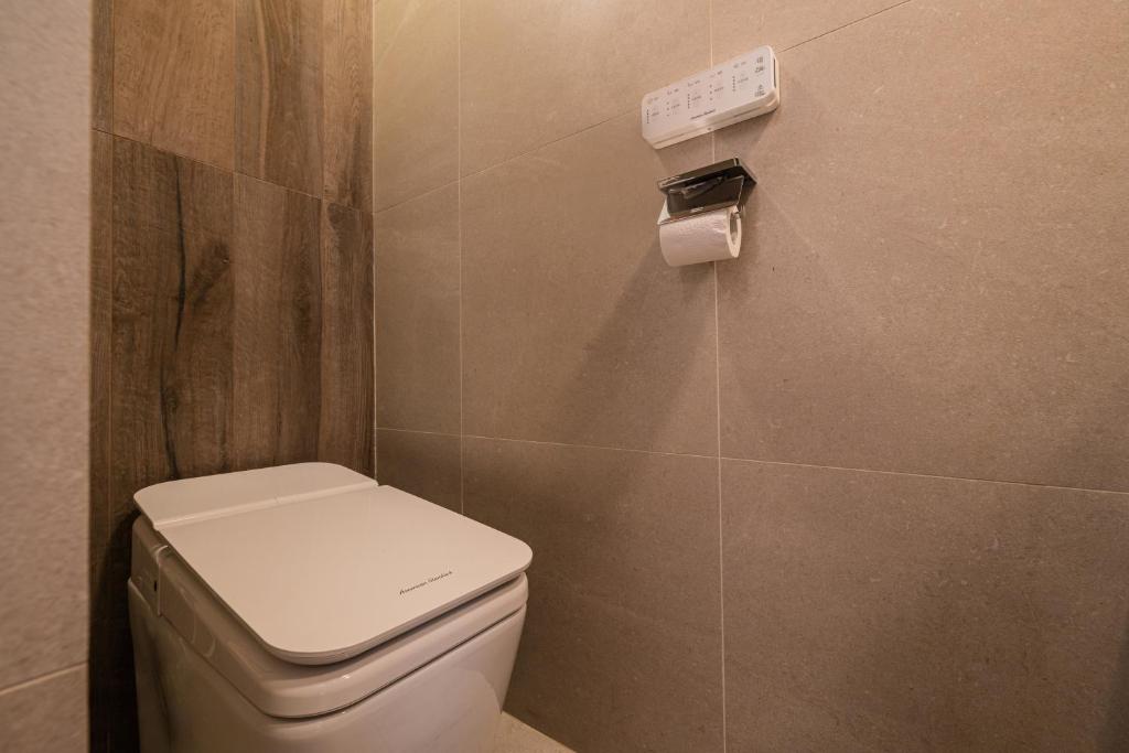 Luxury hanok with private bathtub - SN08 image