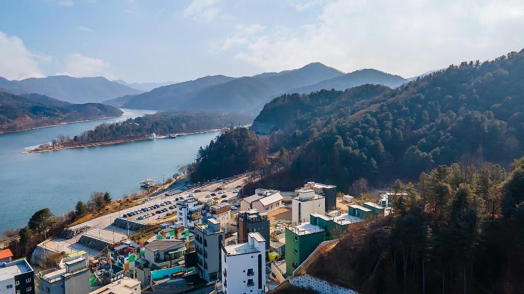 가평 보름달 풀빌라 image